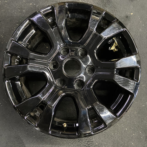 18" RANGER 19 18x8 , 6 spoke, machined face with pockets , U spoke Original OEM - Angle View