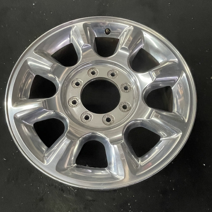 20" FORD F250SD PICKUP 11-16 20x8 , 8 spoke Original OEM Wheel Rim - Close-Up Detail