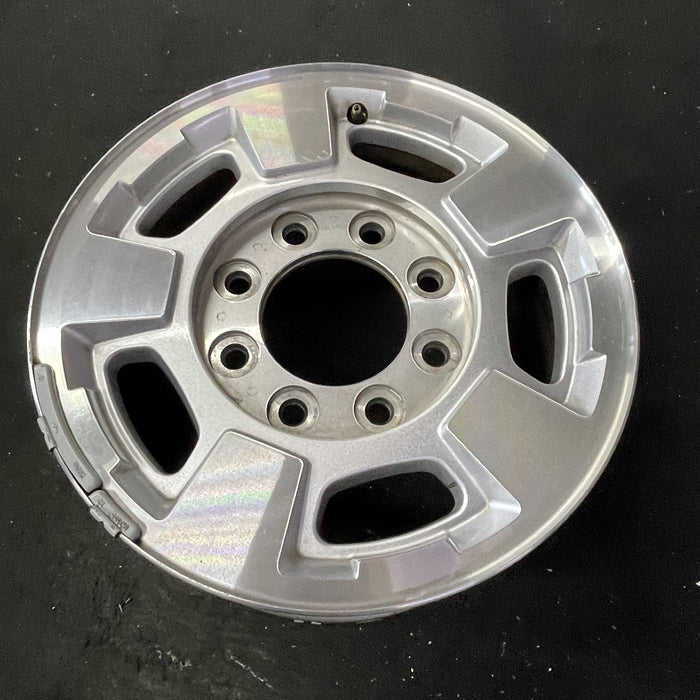 17" SIERRA 2500 PICKUP 11-13 17x7.5, aluminum Original OEM Wheel Rim - Close-Up Detail
