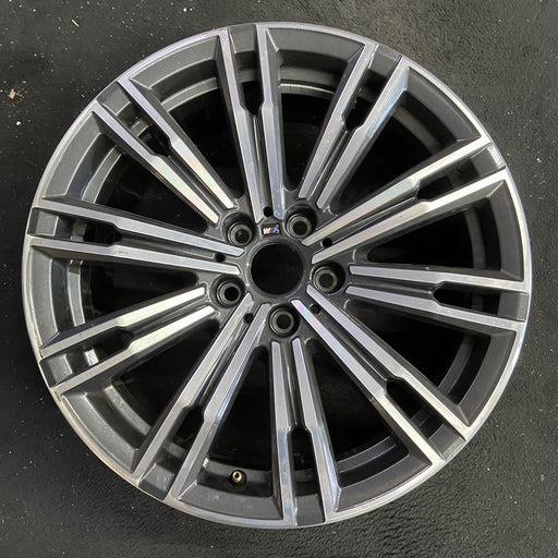 18" BMW 330i 19 Sedan, 18x7.5, 10 double spoke, w/o flared spoke Original OEM - Angle View