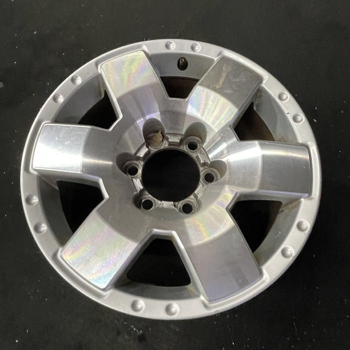 17" FJ CRUISER 07 , alloy Original OEM Wheel Rim - Close-Up Detail