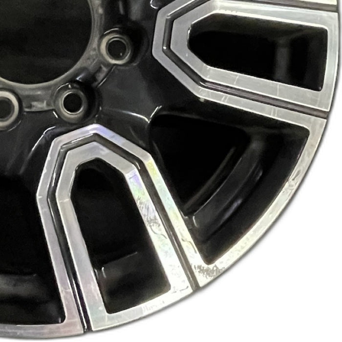 20" SIERRA 2500 PICKUP 20 20x8.5 12 spoke machined face accents black opt PYU - Close-Up Detail