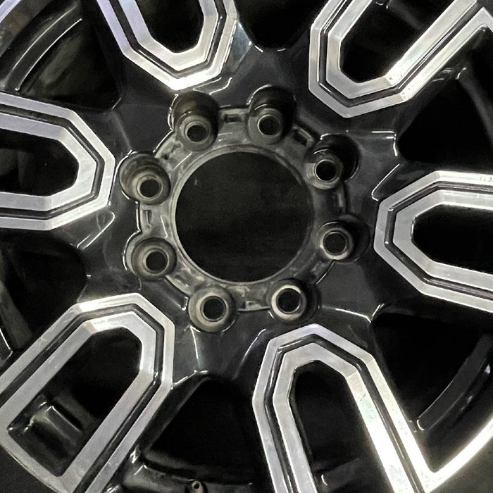 20" SIERRA 2500 PICKUP 20 20x8.5 12 spoke machined face accents black opt PYU - Angle View