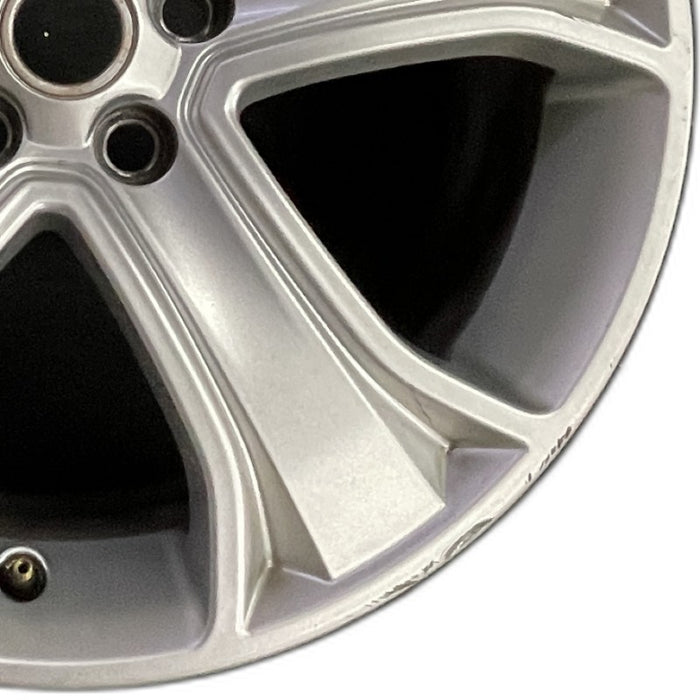 20" RANGE ROVER SPORT 10-12 alloy 20x9.5 5 spoke tapered silver Original OEM - Close-Up Detail
