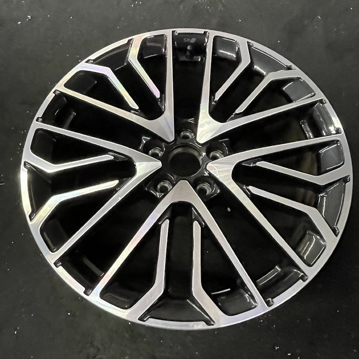 19" AUDI S3 25 19x8 Original OEM Wheel Rim - Close-Up Detail