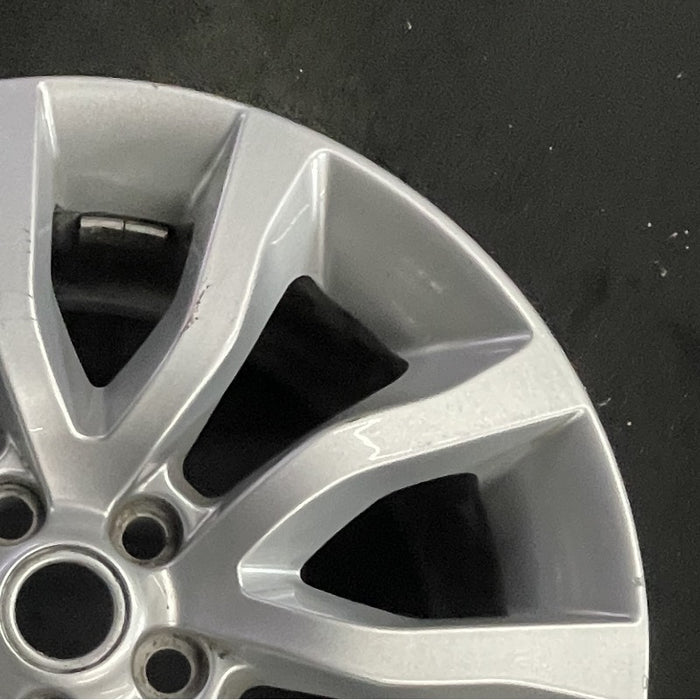 20" RANGE ROVER SPORT 14-16 20x8.5 alloy 10 spoke 5 split spoke Original OEM - Close-Up Detail