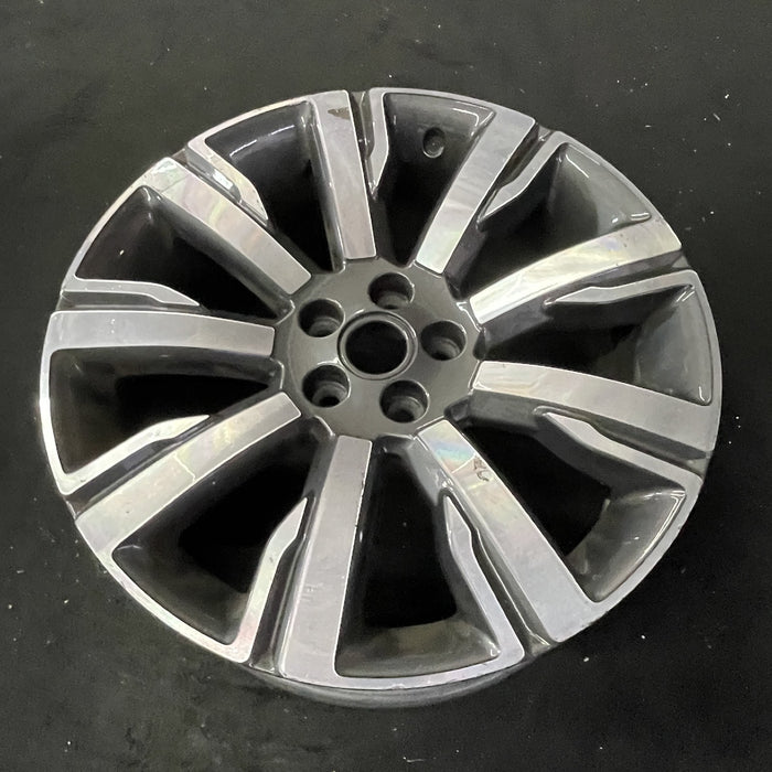 19" DISCOVERY SPORT 15-19 19x8.5 , 9 spoke, machined face Original OEM Wheel Rim - Close-Up Detail
