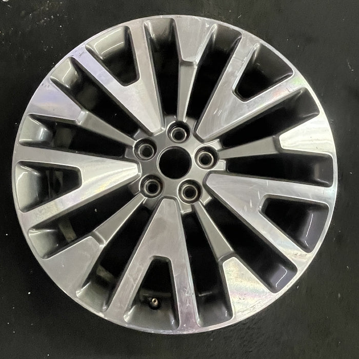 19" ESCAPE 20-22 19x7 , , machined face with gray pockets Original OEM Wheel Rim - Angle View