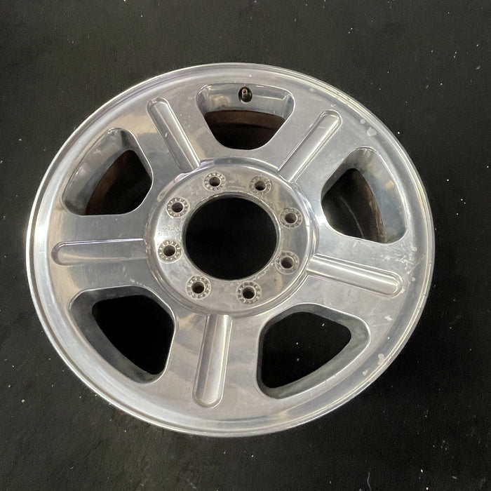18" FORD F250SD PICKUP 05 18x8 , 5 spoke , aluminum Original OEM Wheel Rim - Close-Up Detail