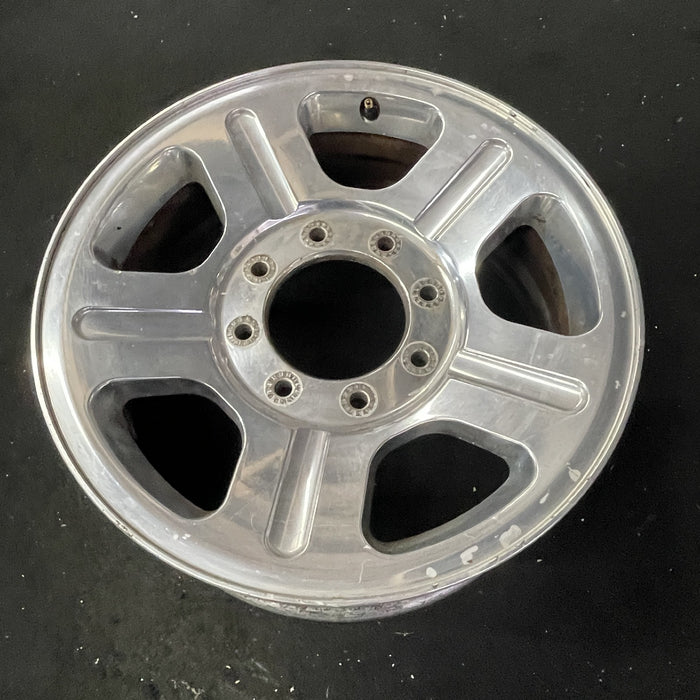 18" FORD F250SD PICKUP 05 18x8 , 5 spoke , aluminum Original OEM Wheel Rim - Close-Up Detail
