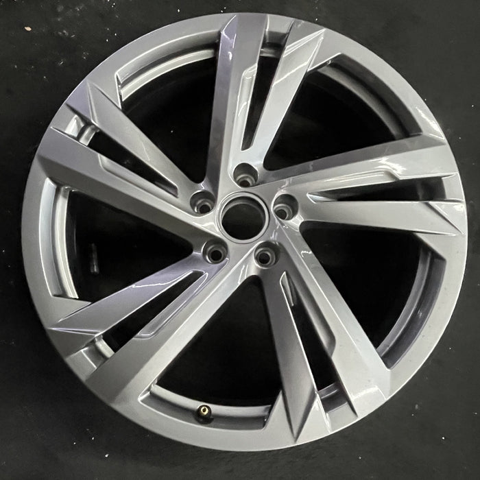 20" ATLAS CROSS SPORT 24 20x8, , double spoke Original OEM Wheel Rim - Angle View