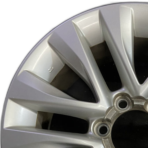 18" LEXUS GX460 14-17 18x7.5 alloy 6 spoke split spoke V spoke silver Original - Angle View