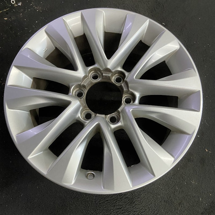18" LEXUS GX460 14-17 18x7.5 alloy 6 spoke split spoke V spoke silver Original - View 7