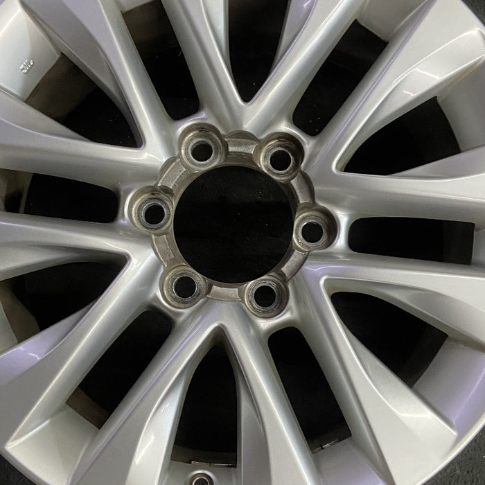 18" LEXUS GX460 14-17 18x7.5 alloy 6 spoke split spoke V spoke silver Original - Angle View