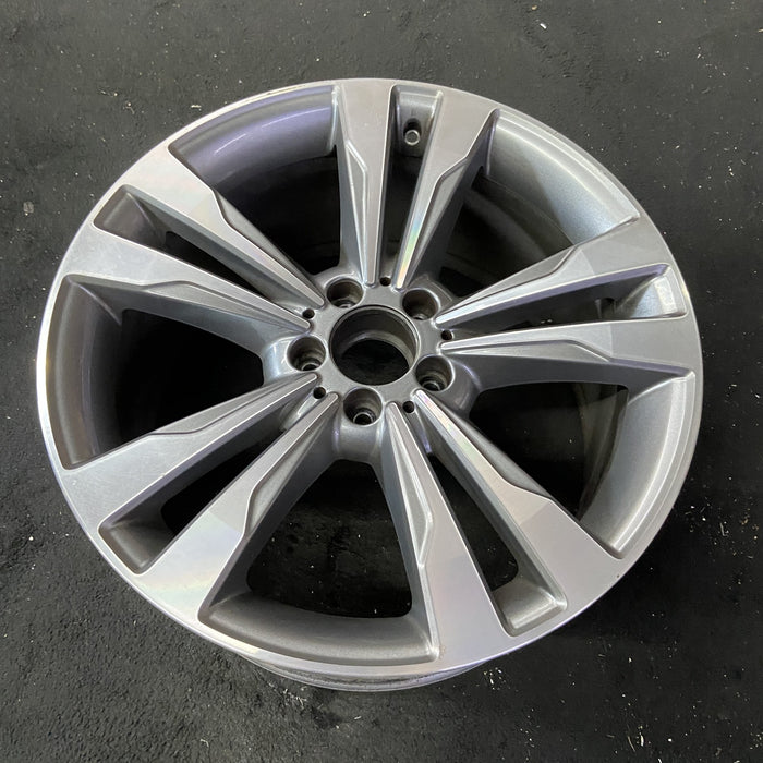 19" MERCEDES S-CLASS 14 222 Type; S550, 19x9.5 , wide spokes Original OEM Wheel - Close-Up Detail