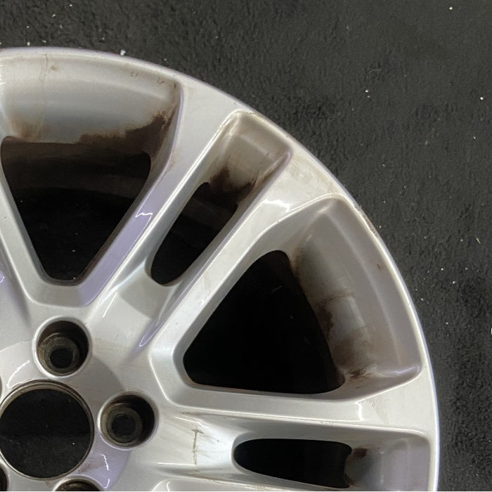 18" VOLVO 70 SERIES 16 18x7.5 alloy 6 split spokes Original OEM Wheel Rim - Close-Up Detail