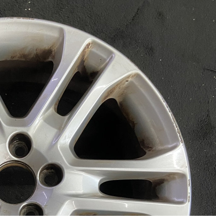 18" VOLVO 70 SERIES 16 18x7.5 alloy 6 split spokes Original OEM Wheel Rim - Close-Up Detail