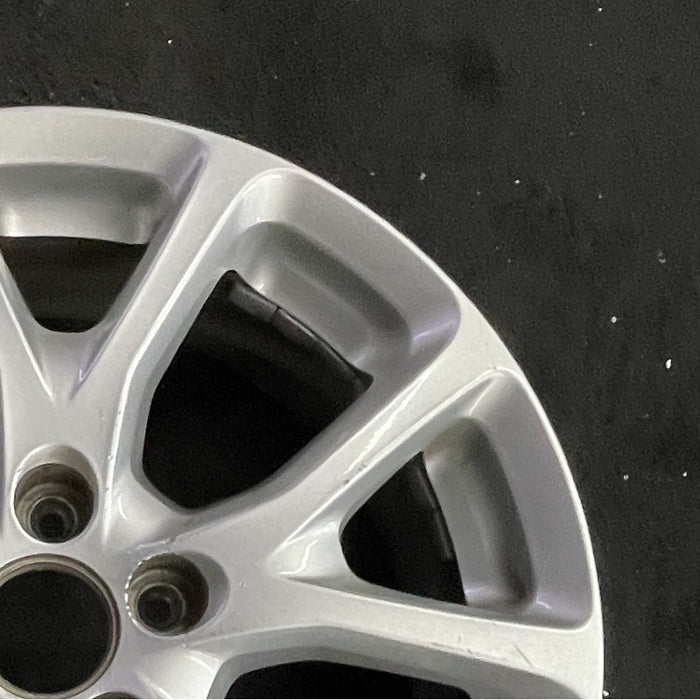 17" CHEROKEE 14-17 17x7, aluminum Original OEM Wheel Rim - Close-Up Detail