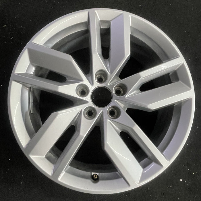 18" AUDI Q5 20 18x8 , Original OEM Wheel Rim - Angle View
