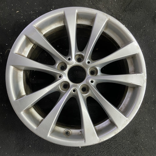17" BMW 320i 12-13 , 17x7.5 , 5 spoke, V spoke, narrow spoke edge Original OEM - Angle View