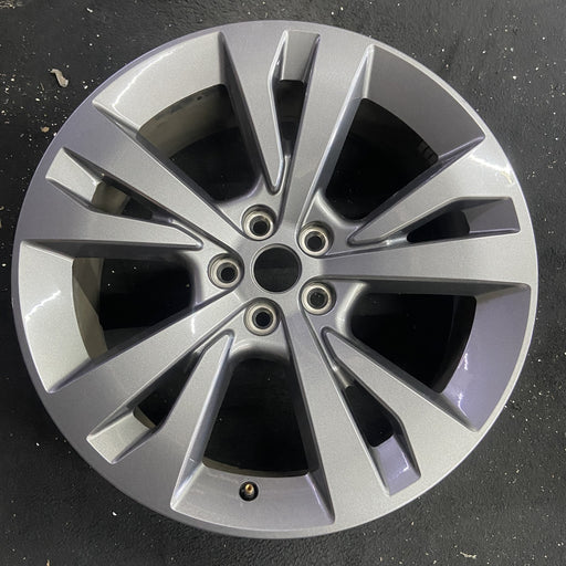 20" EXPLORER 20-21 20x8, , , machined face with pockets Original OEM Wheel Rim - Angle View