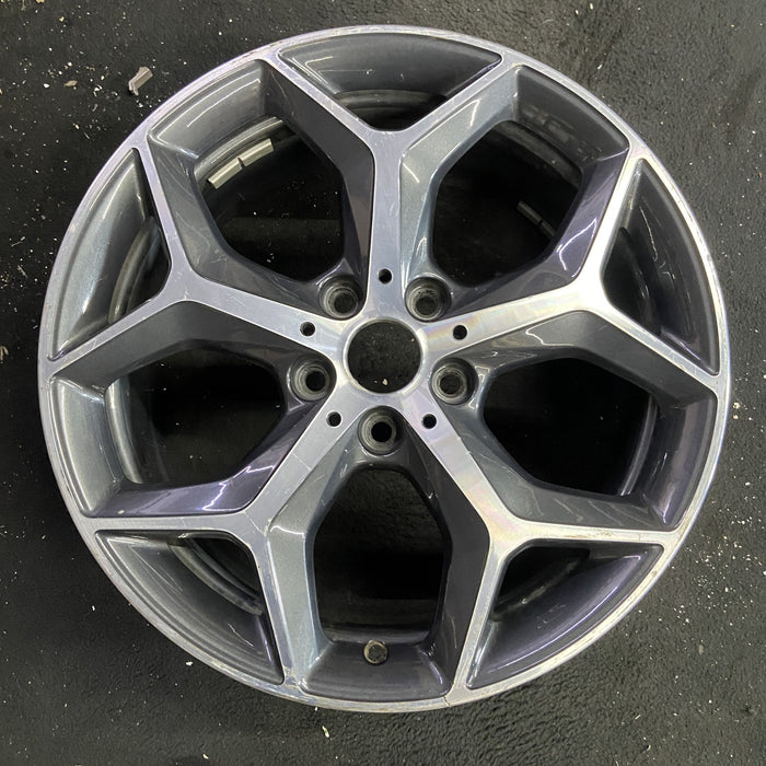 18" BMW X1 16-20 18x7.5 , , solid Y spoke Original OEM Wheel Rim - Angle View