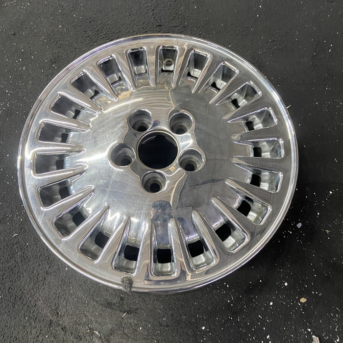 15" VOLVO 90 SERIES 97-98 15x6, alloy, 21 spoke Original OEM Wheel Rim - Close-Up Detail
