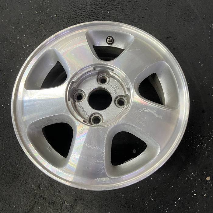 14" DEL SOL 93-94 14x5.5 , 5 spoke Original OEM Wheel Rim - Close-Up Detail