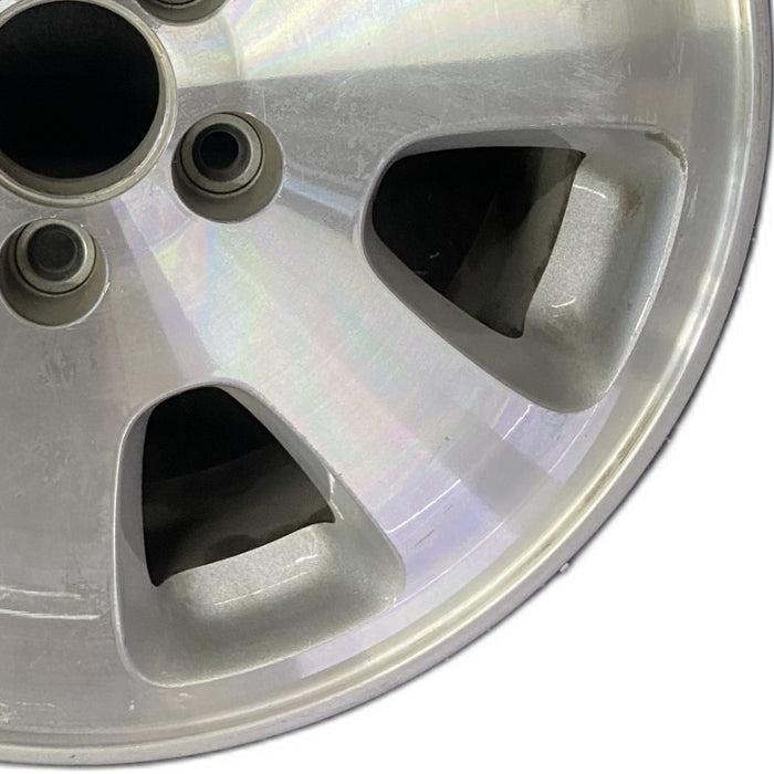 16" ODYSSEY 02-04 16x6.5, alloy, 7 spoke Original OEM Wheel Rim - Close-Up Detail