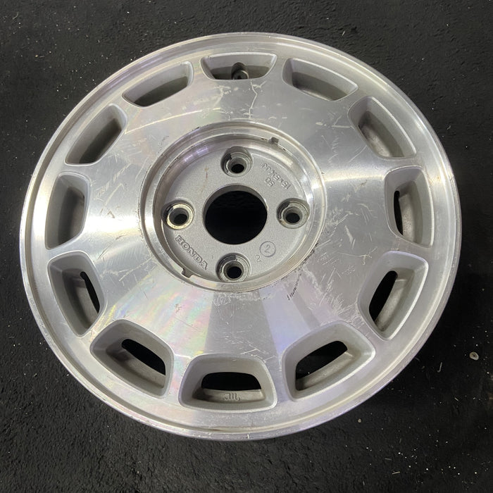 15" ACCORD 92 15x5.5 , 12 spoke Original OEM Wheel Rim - Close-Up Detail
