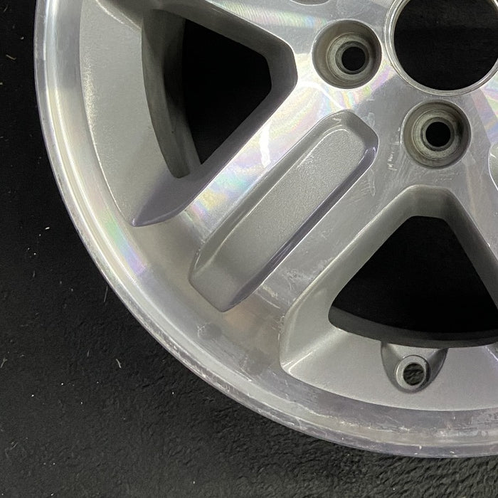 16" PILOT 05 16x6.5 alloy 5 spoke machined finish Canada built Original OEM - Additional View