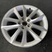 18" MATRIX 09-13 114mm bolt circle, 18x7 Original OEM Wheel Rim - Close-Up Detail