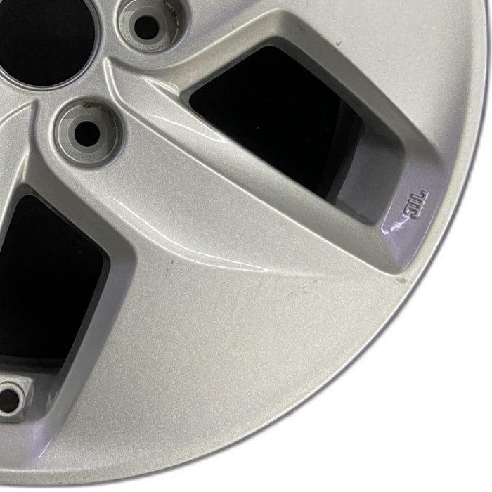 16" SONATA 11-12 16x6.5 alloy 5 spoke Hybrid Original OEM Wheel Rim - Close-Up Detail