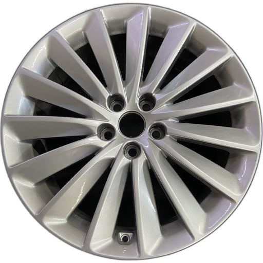 19" EQUUS 14-16 , 19x8 Original OEM Wheel Rim - Front View
