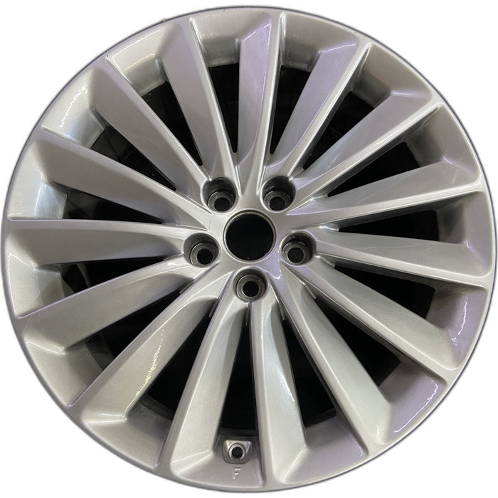 19" EQUUS 14-16 , 19x8 Original OEM Wheel Rim - Front View