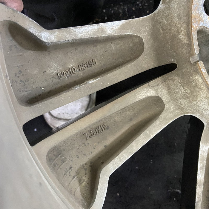 19" SANTA FE 13-16 19x7.5 alloy 10 spoke 3.3L LWB Original OEM Wheel Rim