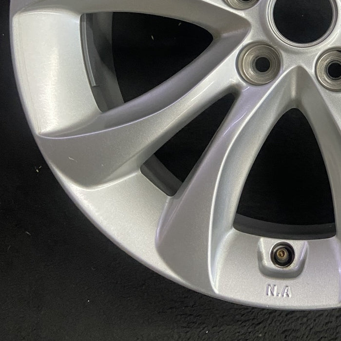 17" GENESIS 12-14 Sdn 17x7 5 double spoke Original OEM Wheel Rim - Additional View