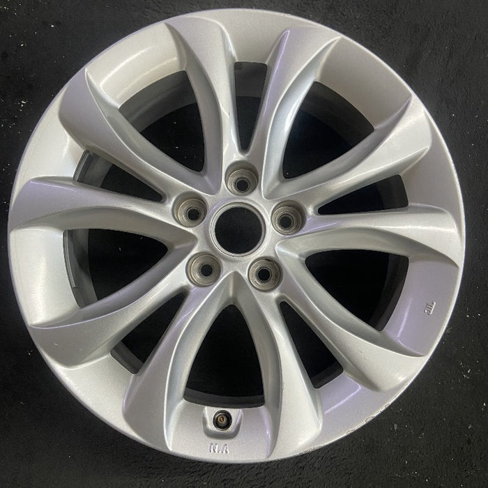 17" GENESIS 12-14 Sdn 17x7 5 double spoke Original OEM Wheel Rim - Additional View