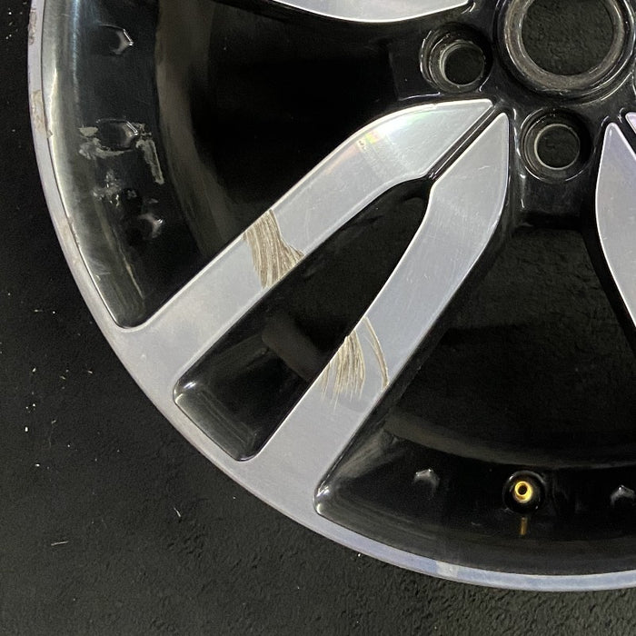 20" LR4 10-16 alloy 20x8.5 5 split spoke silver black inlay Original OEM Wheel - Additional View