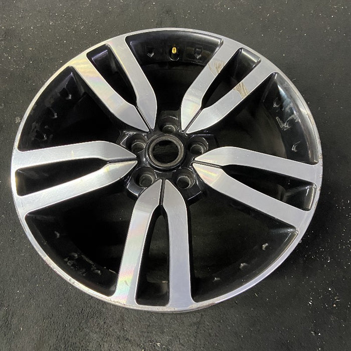 20" LR4 10-16 alloy 20x8.5 5 split spoke silver black inlay Original OEM Wheel - View 8