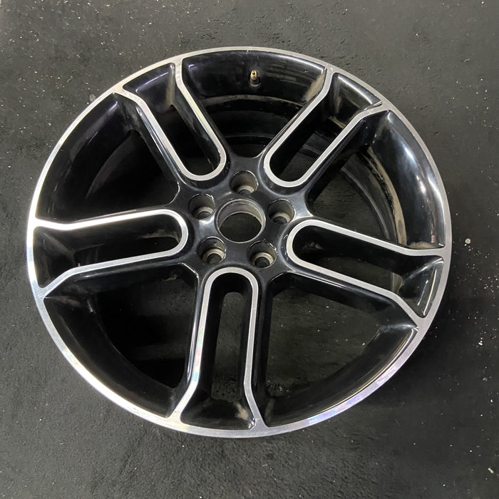 20" EDGE 13 20x8 , , black with machined edges Original OEM Wheel Rim - Close-Up Detail