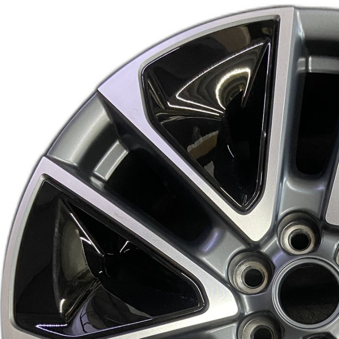 20" OPTIQ 25 20x8.5 machined opt Q7G Original OEM Wheel Rim - Angle View