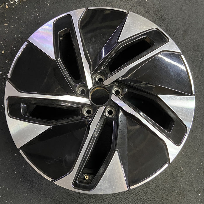 19" ID.4 21-22 19x8 , Original OEM Wheel Rim - Angle View