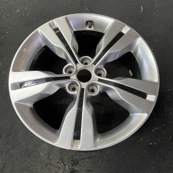 18" VELOSTER 12-15 18x7.5 w/body color accents Original OEM Wheel Rim - View 8