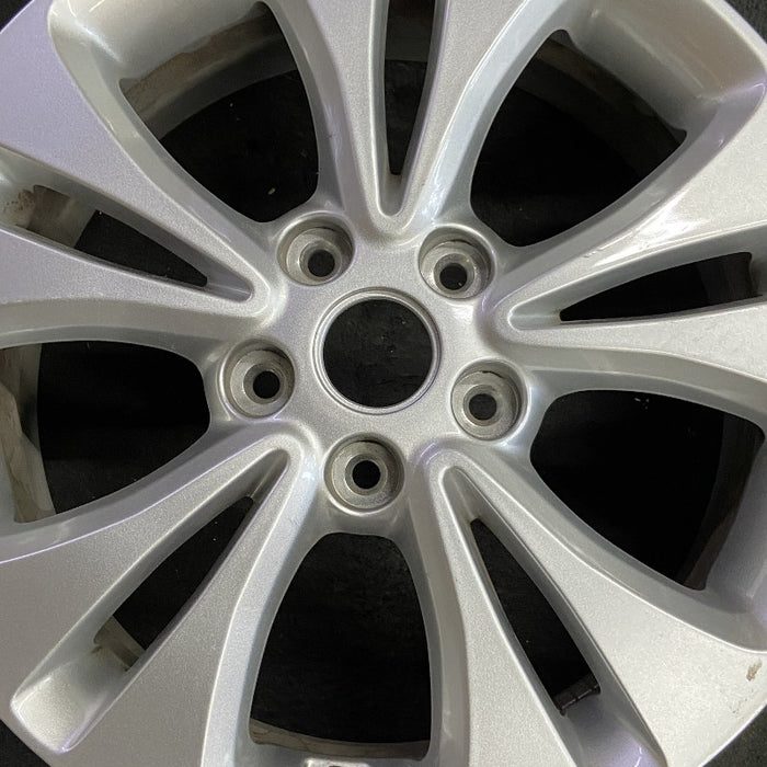 17" SOUL 14 alloy 17x6.5 Original OEM Wheel Rim - Angle View