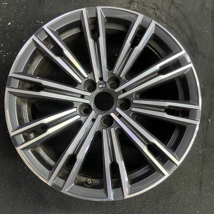 18" BMW 330i 19 Sedan, 18x7.5, 10 double spoke, w/o flared spoke Original OEM - Angle View