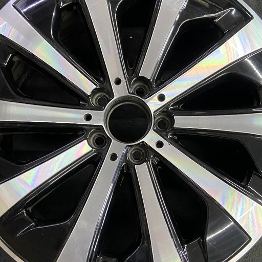 19" MERCEDES GLA-CLASS 21-23 247 Type, GLA250, 19x7.5, 10 angled spokes - Angle View