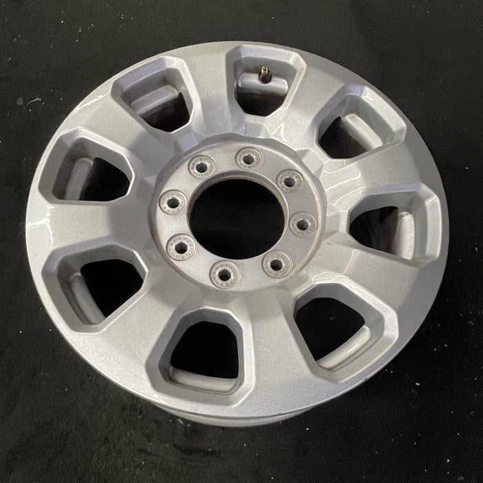 18" FORD F250SD PICKUP 23-24 18x8, aluminum, 8 spoke, flared spoke Original OEM - Close-Up Detail