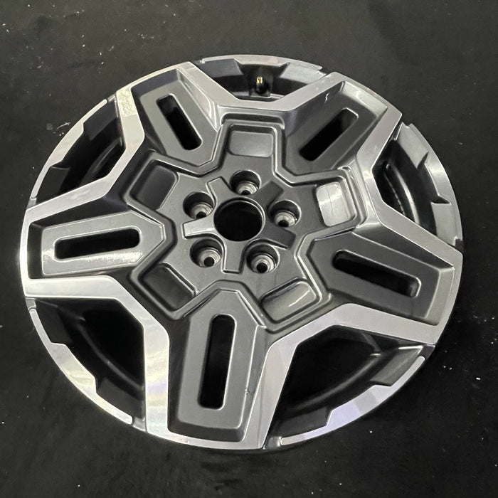 19" SANTA FE 21 19x7.5 Original OEM Wheel Rim - Close-Up Detail