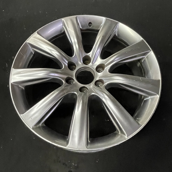 22" INFINITI QX56 11-13 22x8 Original OEM Wheel Rim - Close-Up Detail